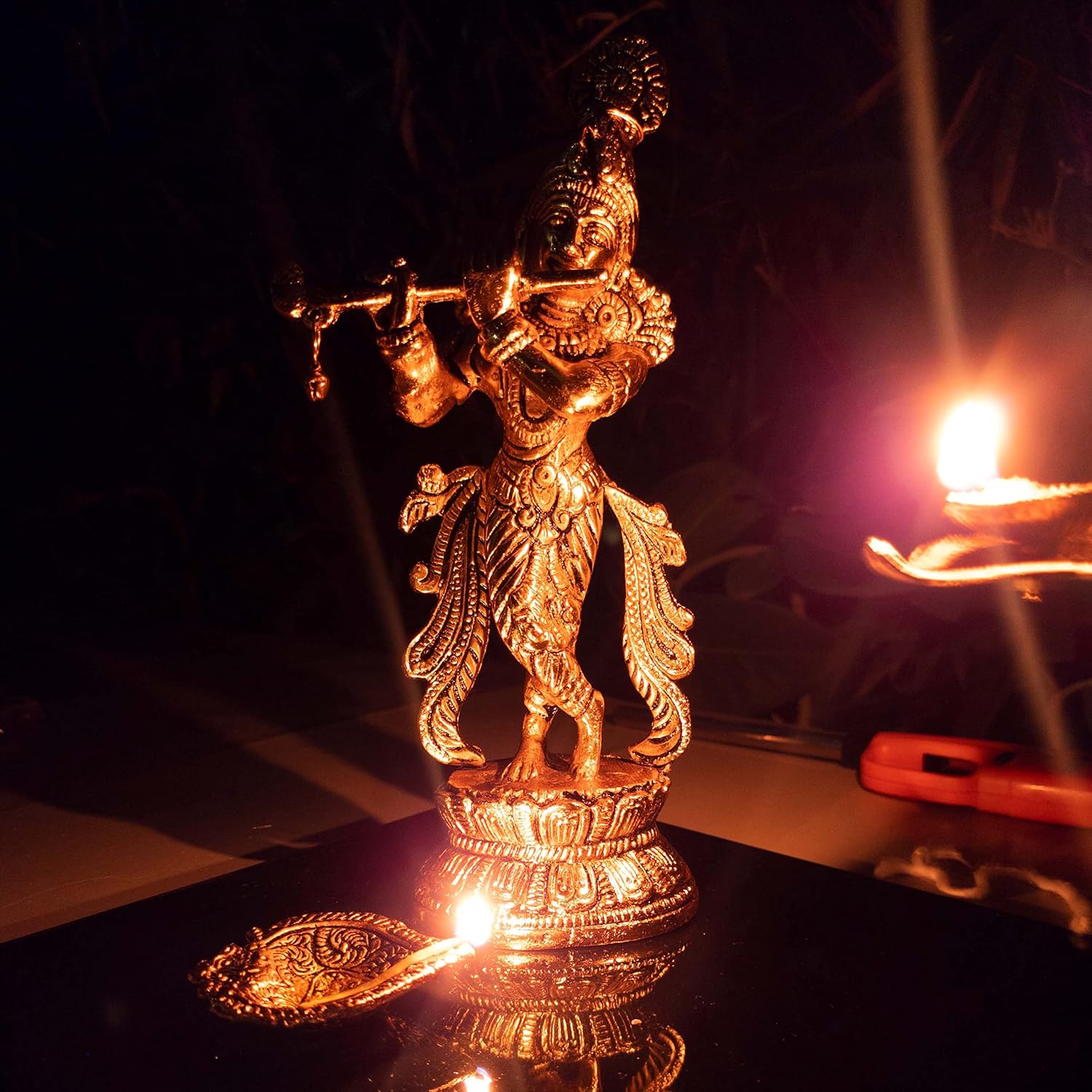 WC_Lord Krishna with bansuri Janmashtami Krishna Statue Figurine with murli Bansi-Hindu God of Love and Divine Joy-Murlidhar Kishna Idol for Indian Religious Festival– Home Decor Item